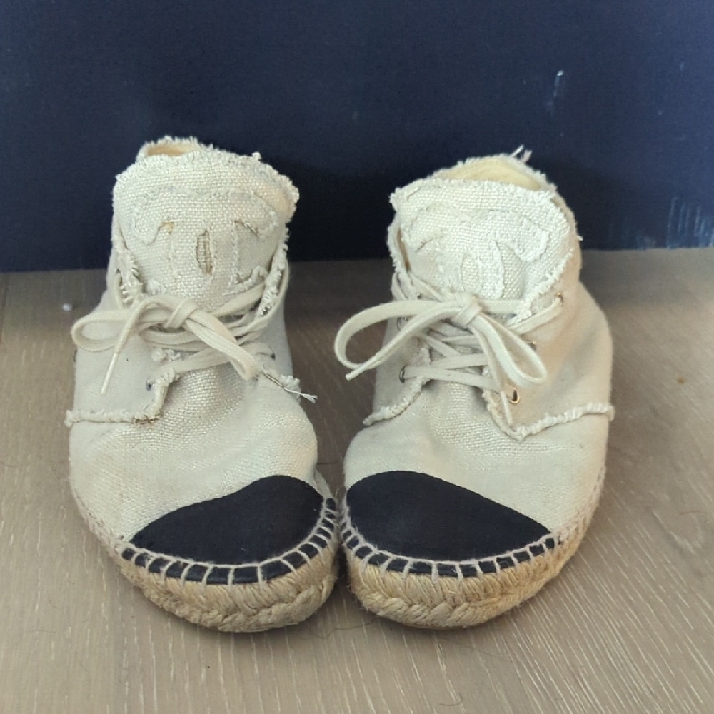 Ankle Height, Chanel espadrilles with interlocking CC